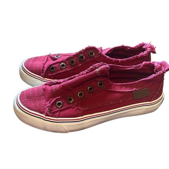 BLOWFISH Malibu Slip-On Twill Sneakers in Jester Red size 6‎ - Picture 1 of 7
